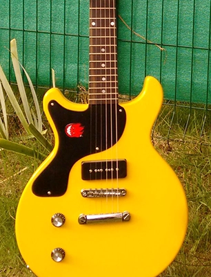 guitare électrique jaune banans saint nazaire 44